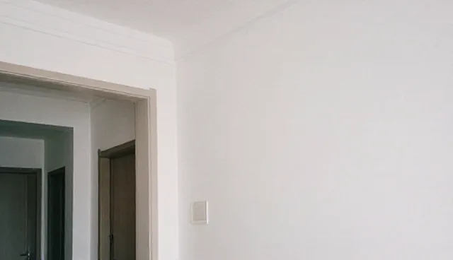 选择云数据存储服务时，如何判断适用条件？